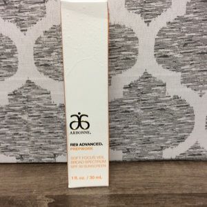 Arbonne Soft Focus Veil Broad Spectrum SPF 30